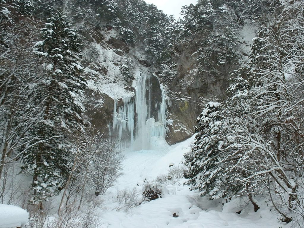 🏞️ 히라유 대폭포(히라유오타키) 이미지 8